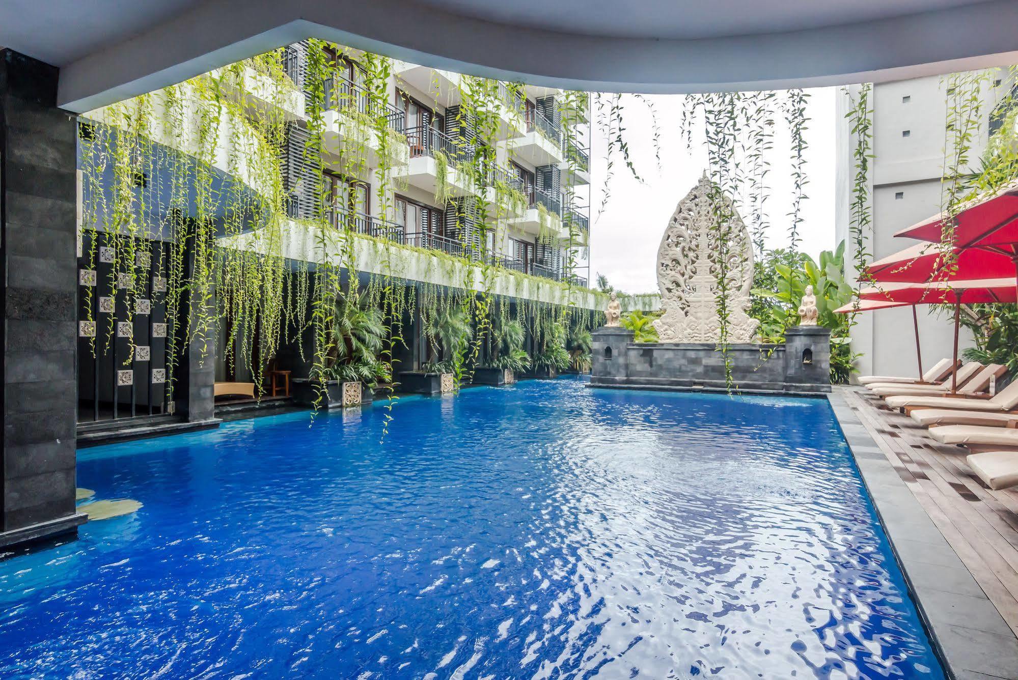 Zen Rooms Seminyak Pangkung Sari Exterior foto